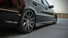 Laden Sie das Bild in den Galerie-Viewer, Maxton Design Seitenschweller Ansatz passend für MERCEDES E-KLASSE W211 AMG schwarz Hochglanz