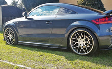 Laden Sie das Bild in den Galerie-Viewer, Maxton Design Seitenschweller Ansatz passend für Audi TT S / TT S-Line 8J  schwarz Hochglanz