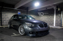 Laden Sie das Bild in den Galerie-Viewer, Maxton Design Front Ansatz passend für BMW 5er E60 M Paket schwarz Hochglanz