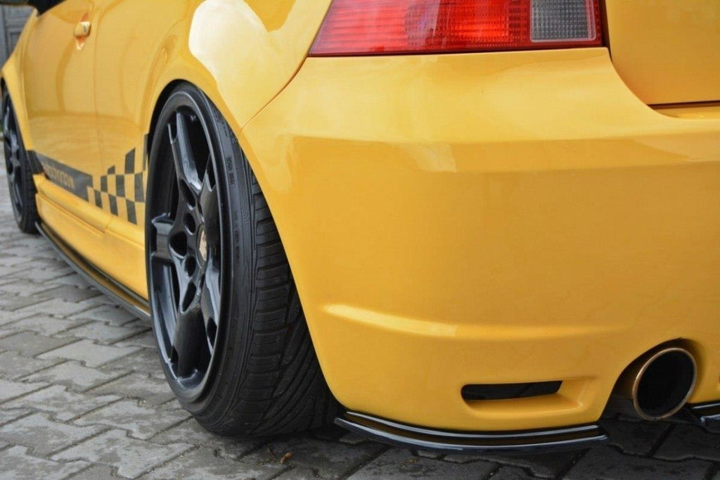 Maxton Design Seitenschweller Ansatz passend für VW GOLF 4 R32 schwarz Hochglanz