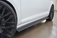 Laden Sie das Bild in den Galerie-Viewer, Maxton Design Seitenschweller Ansatz passend für VW GOLF 7 GTI PREFACE/FACELIFT (breit) schwarz Hochglanz