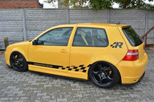 Laden Sie das Bild in den Galerie-Viewer, Maxton Design Seitenschweller Ansatz passend für VW GOLF 4 R32 schwarz Hochglanz