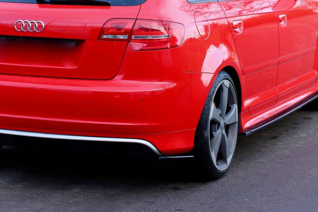 Maxton Design Heck Ansatz Flaps Diffusor passend für Audi RS3 8P schwarz Hochglanz
