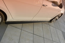 Laden Sie das Bild in den Galerie-Viewer, Maxton Design Seitenschweller Ansatz passend für VW GOLF 7 GTI PREFACE/FACELIFT (breit) schwarz Hochglanz