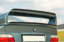 Laden Sie das Bild in den Galerie-Viewer, Maxton Design OBERER Spoiler CAP passend für BMW M3 E36 GTS schwarz Hochglanz