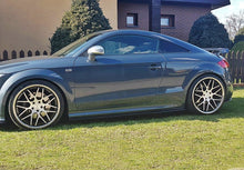 Laden Sie das Bild in den Galerie-Viewer, Maxton Design Seitenschweller Ansatz passend für Audi TT S / TT S-Line 8J  schwarz Hochglanz