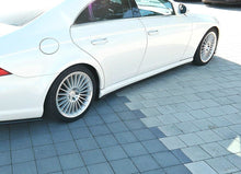 Laden Sie das Bild in den Galerie-Viewer, Maxton Design Seitenschweller Ansatz passend für Mercedes CLS C219 55AMG schwarz Hochglanz