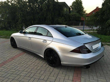 Laden Sie das Bild in den Galerie-Viewer, Maxton Design Seitenschweller Ansatz passend für MERCEDES CLS C219 schwarz Hochglanz