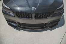 Laden Sie das Bild in den Galerie-Viewer, Maxton Design Front Ansatz V.3 für BMW 5er F10/F11 M-Paket schwarz Hochglanz