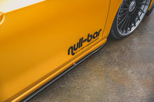 Laden Sie das Bild in den Galerie-Viewer, Maxton Design Seitenschweller Ansatz passend für V.2 VW Golf 8 schwarz Hochglanz