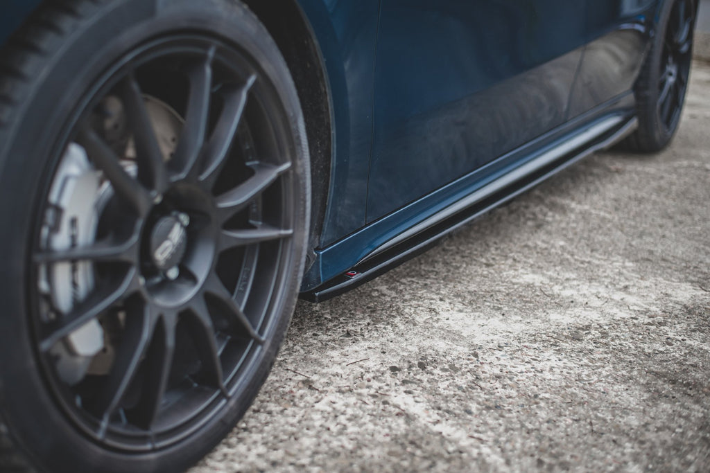 Maxton Design Seitenschweller Ansatz passend für Mercedes A35 AMG W177  schwarz Hochglanz