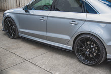 Laden Sie das Bild in den Galerie-Viewer, Maxton Design Seitenschweller Ansatz passend für V.2 Audi S3 / A3 S-Line Limousine 8V Facelift schwarz Hochglanz