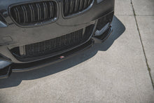 Laden Sie das Bild in den Galerie-Viewer, Maxton Design Front Ansatz V.3 für BMW 5er F10/F11 M-Paket schwarz Hochglanz