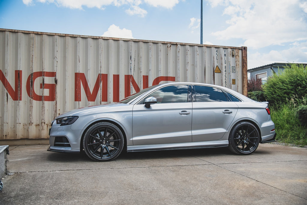 Maxton Design Seitenschweller Ansatz passend für V.2 Audi S3 / A3 S-Line Limousine 8V Facelift schwarz Hochglanz