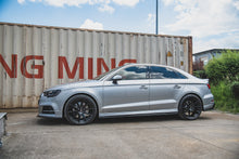 Laden Sie das Bild in den Galerie-Viewer, Maxton Design Seitenschweller Ansatz passend für V.2 Audi S3 / A3 S-Line Limousine 8V Facelift schwarz Hochglanz