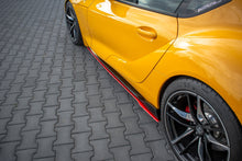 Laden Sie das Bild in den Galerie-Viewer, Maxton Design Seitenschweller Ansatz passend für V.2 Toyota Supra Mk5 schwarz Hochglanz