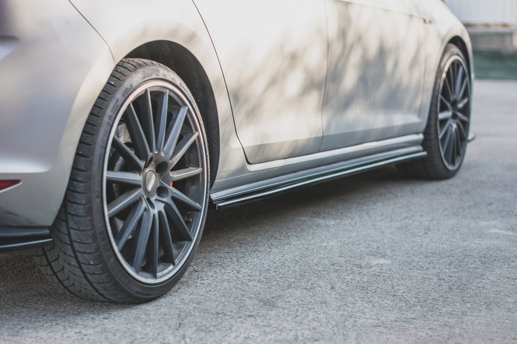 Maxton Design Seitenschweller Ansatz passend für V.2 VW Golf 7 GTI (verengen) schwarz Hochglanz