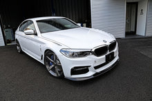 Laden Sie das Bild in den Galerie-Viewer, 3DDesign Carbon Frontlippe für BMW 5er G30