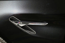 Laden Sie das Bild in den Galerie-Viewer, 3DDesign Carbon Kotflügeleinlässe für BMW F90 M5