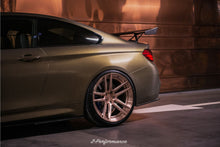 Laden Sie das Bild in den Galerie-Viewer, 3DDesign Carbon Heckflügel für BMW F82 M4