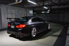 Laden Sie das Bild in den Galerie-Viewer, 3DDesign Carbon Heckflügel für BMW F90 M5