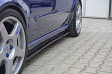 Laden Sie das Bild in den Galerie-Viewer, Maxton Design Seitenschweller passend für Diffusers Ford Focus RS Mk1 schwarz Hochglanz
