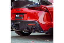 Laden Sie das Bild in den Galerie-Viewer, Seibon Carbon Diffusor für Toyota Supra 2020 Style