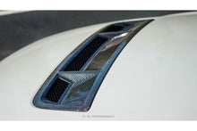 Laden Sie das Bild in den Galerie-Viewer, Anderson Composites Carbon Motorhauben Lufteinlässe für Ford Mustang Shelby GT500 2010-2014