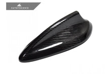Laden Sie das Bild in den Galerie-Viewer, AutoTecknic Dry Carbon Haifischflosse für BMW F22 2er | F30 3er | F32 4er | F87 M2 | F8X M3/M4
