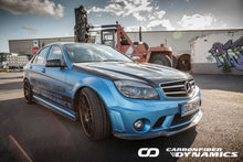 Laden Sie das Bild in den Galerie-Viewer, Boca Carbon Motorhaube für Mercedes C63 AMG W204 (Carbon/Kevlar)