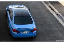 Laden Sie das Bild in den Galerie-Viewer, RKP Carbon Dach GT Style für BMW F10 M5 Limo