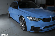 Laden Sie das Bild in den Galerie-Viewer, RKP Carbon Seitenschweller für BMW F80 M3
