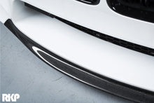 Laden Sie das Bild in den Galerie-Viewer, RKP Carbon Frontlippe BMW F06 F12 F13 M6