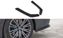 Laden Sie das Bild in den Galerie-Viewer, Maxton Design Heck Ansatz Flaps Diffusor passend für BMW 3er G20 M Paket schwarz Hochglanz