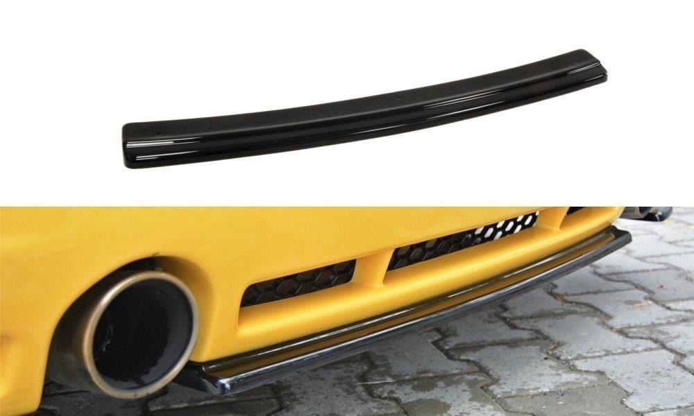 Maxton Design Mittlerer Diffusor Heck Ansatz passend für VW GOLF 4 R32 schwarz Hochglanz