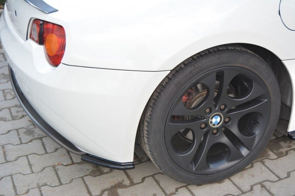 Maxton Design Heck Ansatz Flaps Diffusor passend für BMW Z4 E85 / E86 vor Facelift schwarz Hochglanz
