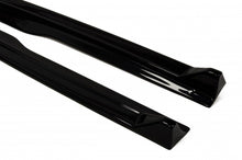 Laden Sie das Bild in den Galerie-Viewer, Maxton Design Seitenschweller Ansatz passend für Nissan 370Z schwarz Hochglanz