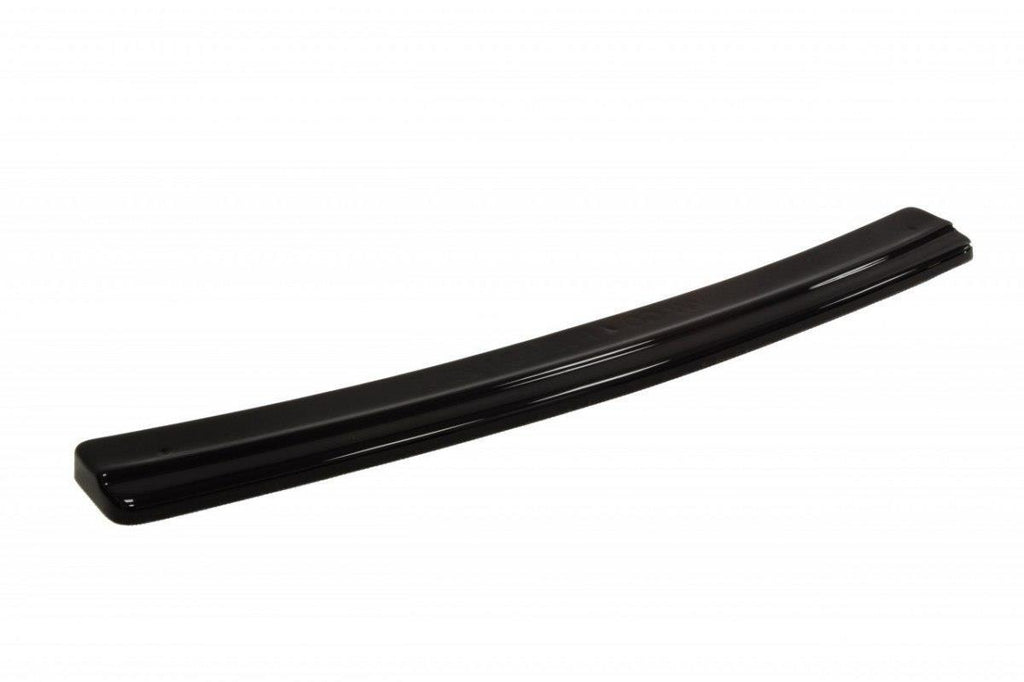 Maxton Design Mittlerer Diffusor Heck Ansatz passend für VW GOLF 4 R32 schwarz Hochglanz