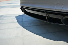 Laden Sie das Bild in den Galerie-Viewer, Maxton Design Mittlerer Diffusor Heck Ansatz passend für Audi RS7 Facelift schwarz Hochglanz