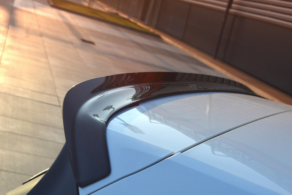 Maxton Design Spoiler CAP passend für V.1 Volkswagen Golf 7 R/ GTI (Nach Facelift) schwarz Hochglanz