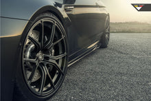 Laden Sie das Bild in den Galerie-Viewer, Vorsteiner Carbon Seitenschweller für BMW F12 M6
