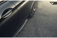 Laden Sie das Bild in den Galerie-Viewer, Vorsteiner Carbon Seitenschweller für BMW F12 M6