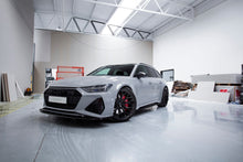 Laden Sie das Bild in den Galerie-Viewer, Maxton Design Front Ansatz passend für V.2 Audi RS6 C8 schwarz Hochglanz