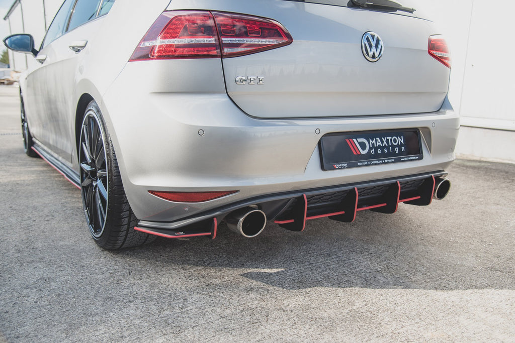 Maxton Design Robuste Racing Heckschürze passend für V.1 VW Golf 7 GTI