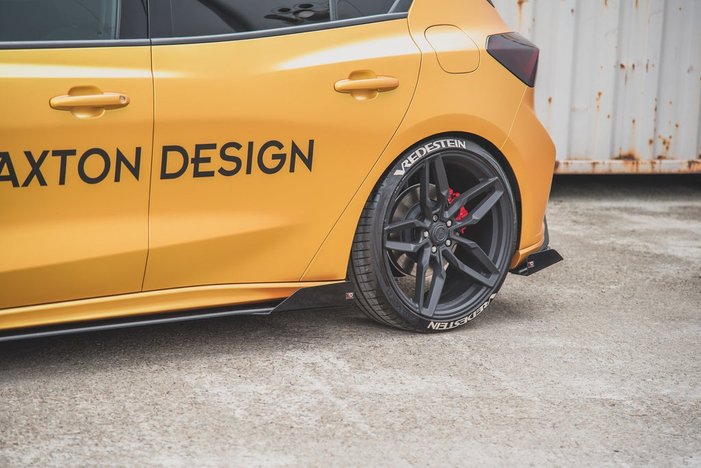 Maxton Design Robuste Racing Seitenschweller Ansatz passend für + Flaps passend für Ford Focus ST / ST-Line Mk4 schwarz Hochglanz