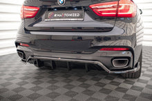 Laden Sie das Bild in den Galerie-Viewer, Maxton Design Mittlerer Diffusor Heck Ansatz DTM Look für BMW X6 M-Paket F16 schwarz Hochglanz