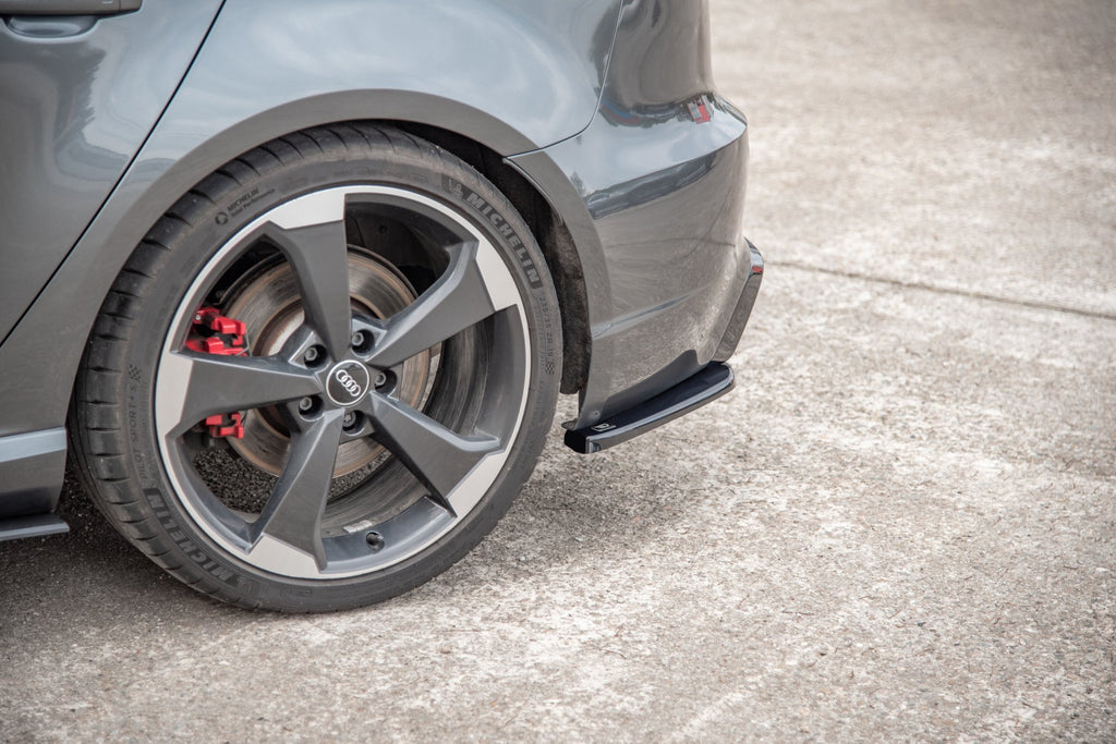 Maxton Design Heck Ansatz Flaps Diffusor passend für V.2 Audi RS3 8V Sportback schwarz Hochglanz