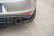 Laden Sie das Bild in den Galerie-Viewer, Maxton Design Robuster Racing Heck Ansatz Flaps Diffusor passend für L + R V.2 VW Golf 7 GTI