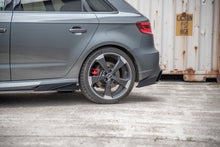 Laden Sie das Bild in den Galerie-Viewer, Maxton Design Robuster Racing Heck Ansatz Flaps Diffusor passend für + Flaps Audi RS3 8V Sportback schwarz Hochglanz