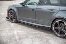 Laden Sie das Bild in den Galerie-Viewer, Maxton Design Robuste Racing Seitenschweller Ansatz passend für + Flaps Audi RS3 8V Sportback schwarz Hochglanz